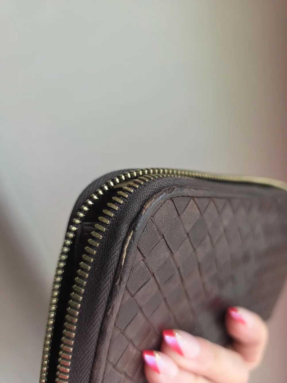 Bottega Veneta Brown Intrecciato Weave Large Zip Wallet - Good Condition!